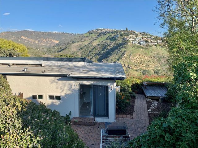 580 Poplar Street, Laguna Beach, CA 92651