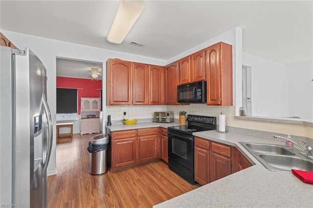 3008 Newbury CT, Suffolk, VA 23435