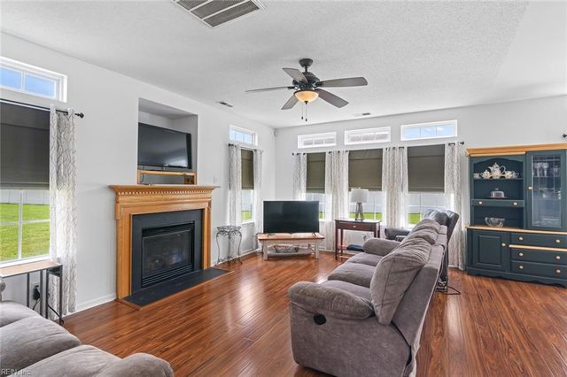 3008 Newbury CT, Suffolk, VA 23435