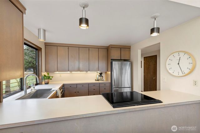 70 Twin View Drive, Sequim, WA 98382