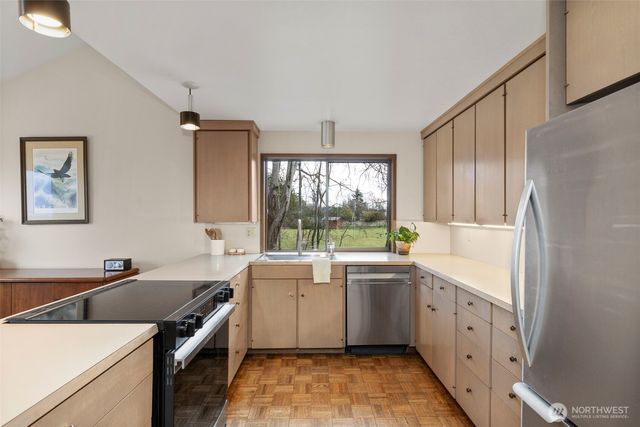 70 Twin View Drive, Sequim, WA 98382