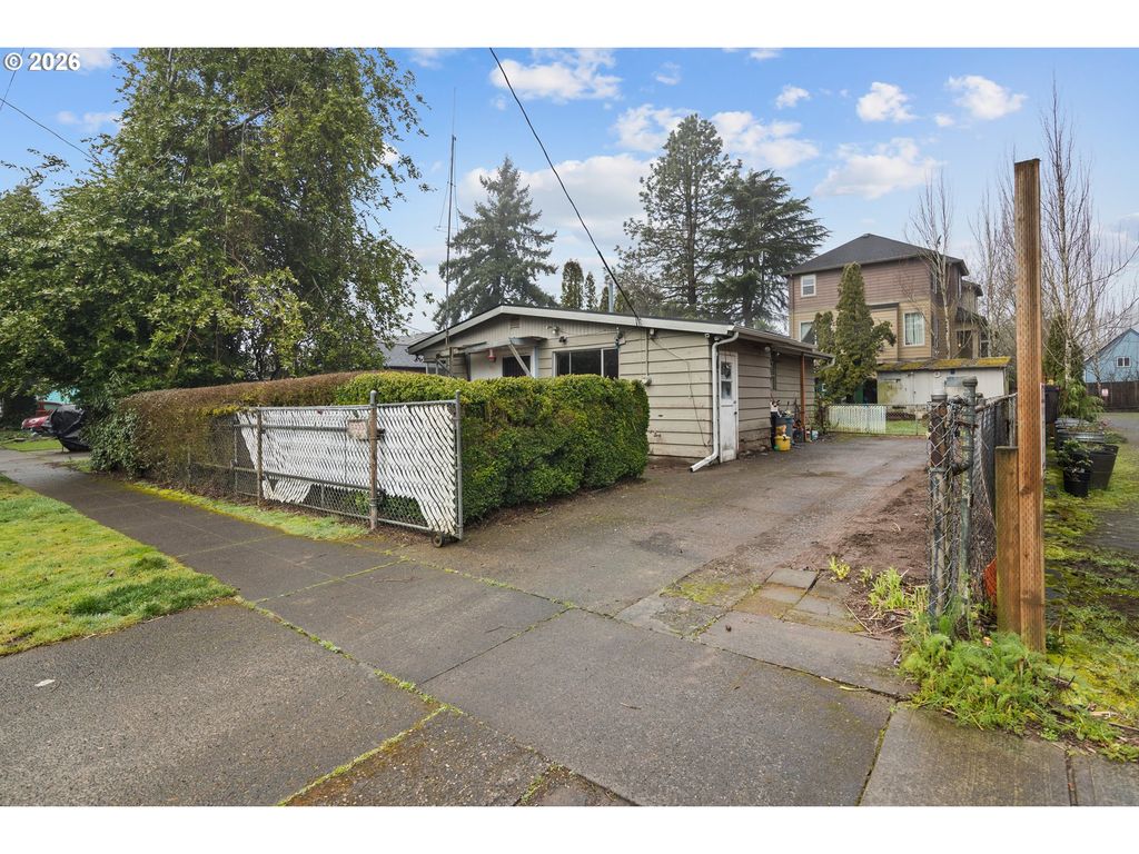 5423 Se 89TH Ave, Portland, OR 97266