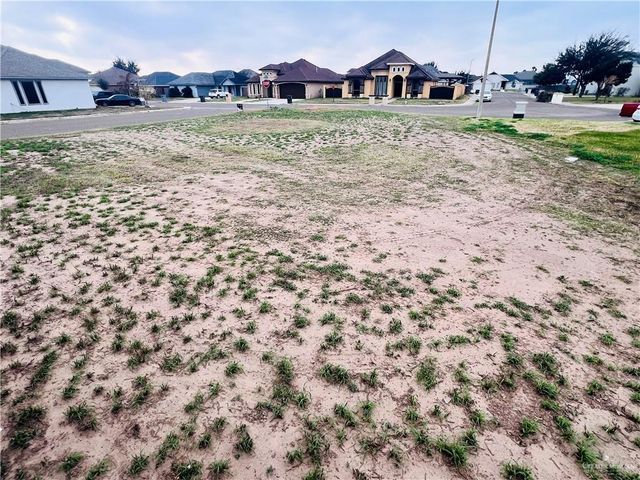 1106 W B Street, Mission, TX 78572