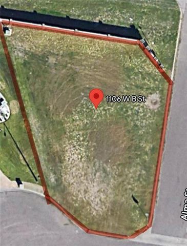 1106 W B Street, Mission, TX 78572