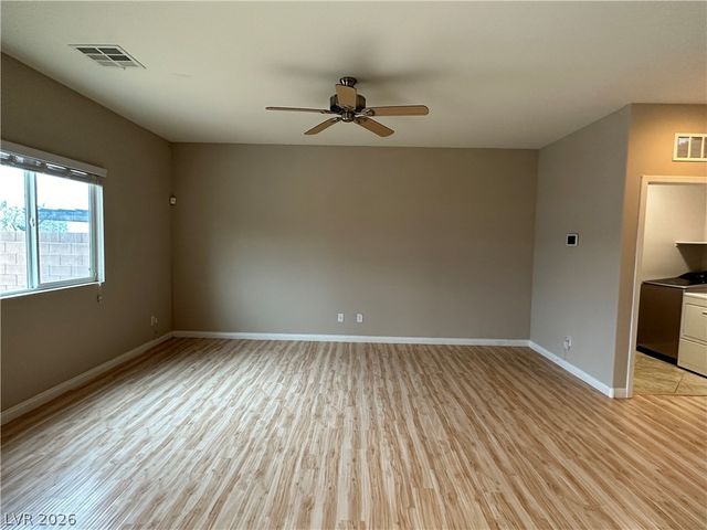 6463 Pochman Mesa Street, Las Vegas, NV 89113