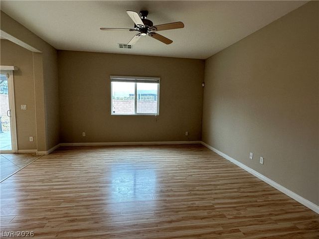 6463 Pochman Mesa Street, Las Vegas, NV 89113