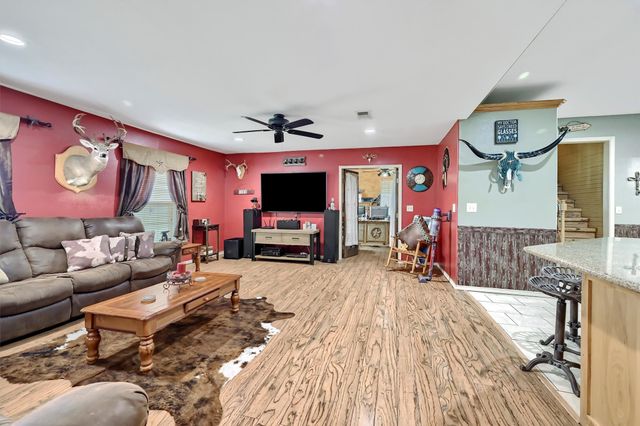 3138 Scarbrough Road, Sadler, TX 76264
