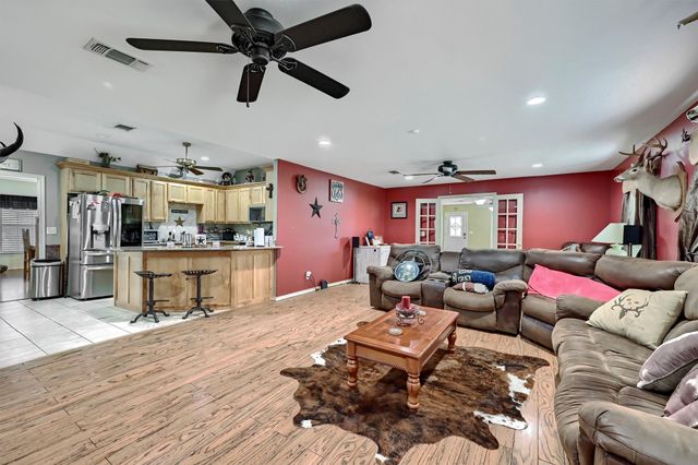 3138 Scarbrough Road, Sadler, TX 76264
