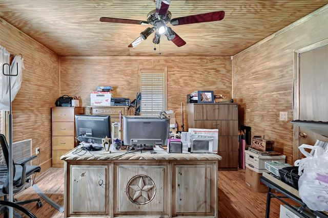3138 Scarbrough Road, Sadler, TX 76264