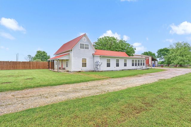 3138 Scarbrough Road, Sadler, TX 76264