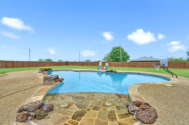3138 Scarbrough Road, Sadler, TX 76264