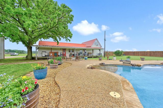 3138 Scarbrough Road, Sadler, TX 76264