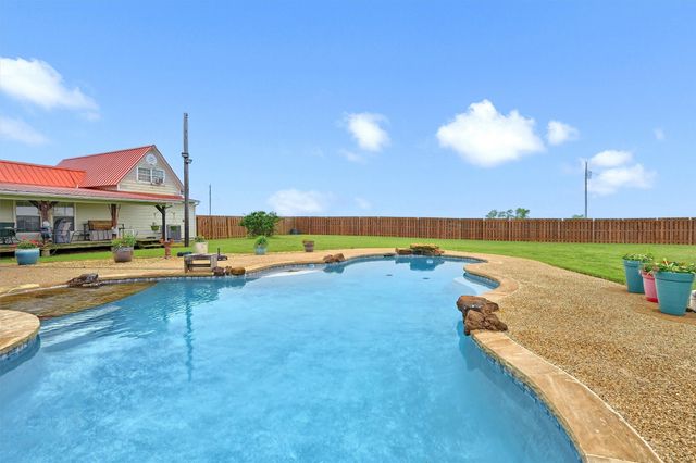 3138 Scarbrough Road, Sadler, TX 76264
