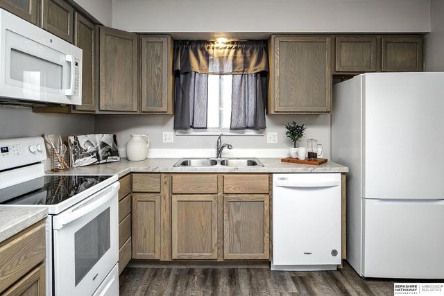 29 Redwood Lane, Yutan, NE 68073