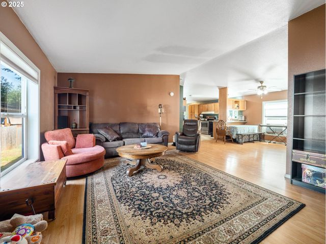 15681 S FAWN VIEW Way, Molalla, OR 97038