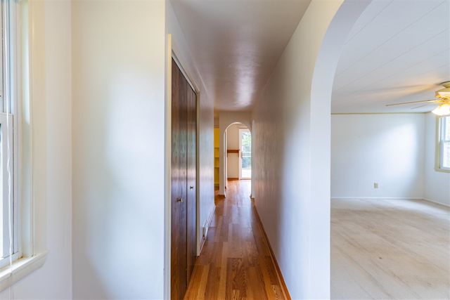24076 2nd Avenue, Mattawan, MI 49071