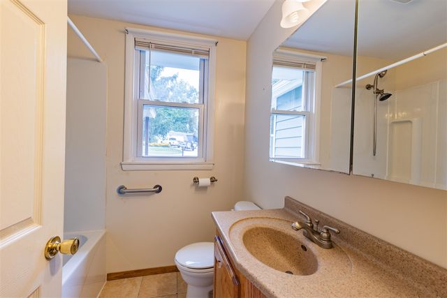 24076 2nd Avenue, Mattawan, MI 49071