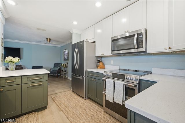 1024 El Mar AVE, Fort Myers, FL 33919