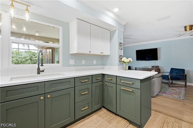 1024 El Mar AVE, Fort Myers, FL 33919