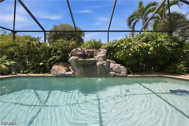 1024 El Mar AVE, Fort Myers, FL 33919