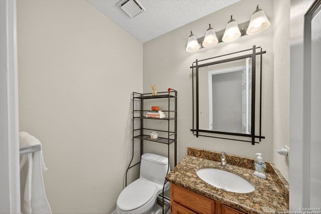 19520 Encino Crown, San Antonio, TX 78259