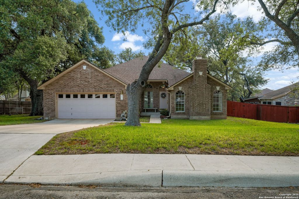 19520 Encino Crown, San Antonio, TX 78259