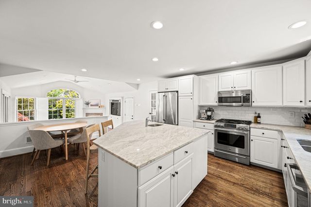 1208 WAVERLY RD, Gladwyne, PA 19035