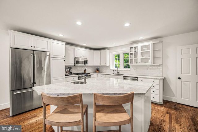 1208 WAVERLY RD, Gladwyne, PA 19035