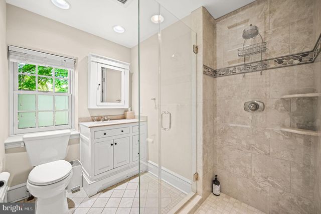 1208 WAVERLY RD, Gladwyne, PA 19035