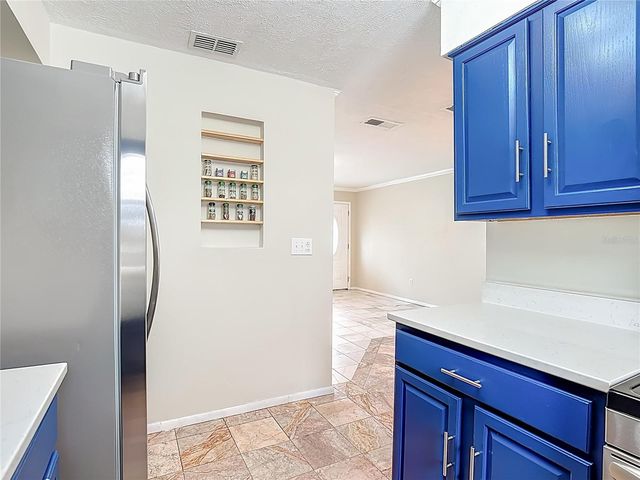 2720 HANDLEY BOULEVARD, Lakeland, FL 33803