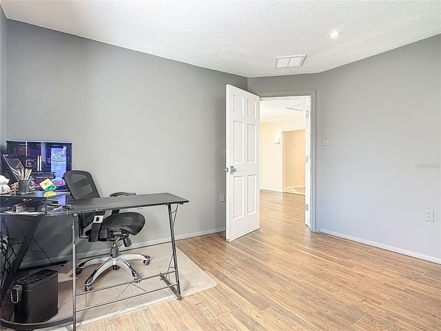 2720 HANDLEY BOULEVARD, Lakeland, FL 33803