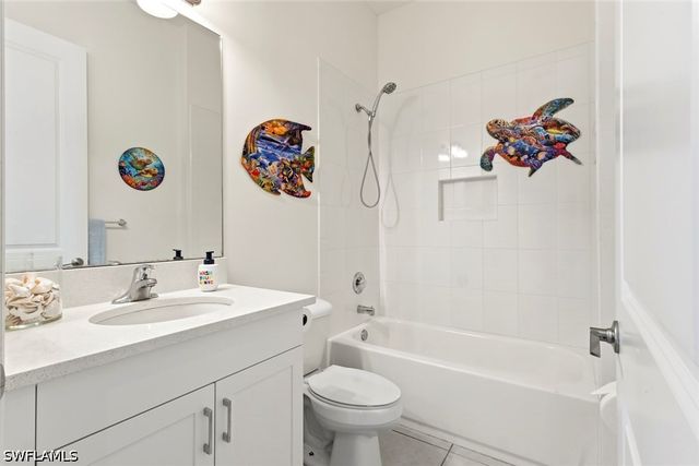 4715 Kensington CIR, Naples, FL 34119