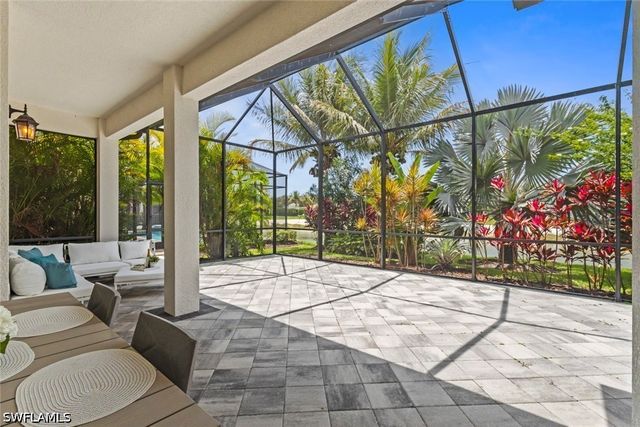 4715 Kensington CIR, Naples, FL 34119