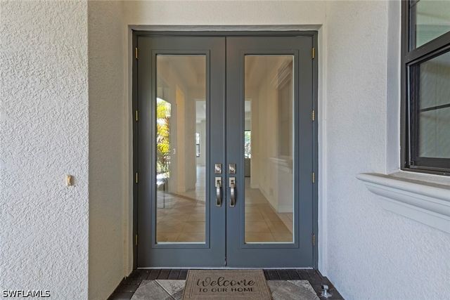 4715 Kensington CIR, Naples, FL 34119