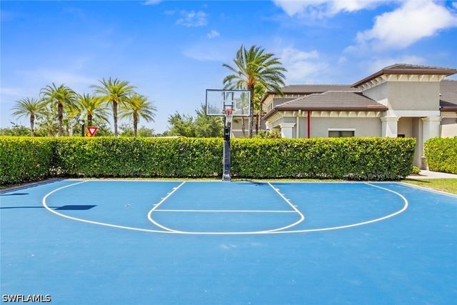 4715 Kensington CIR, Naples, FL 34119