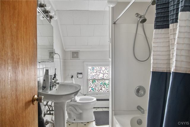 104 Tamarack Street, Salina, NY 13088