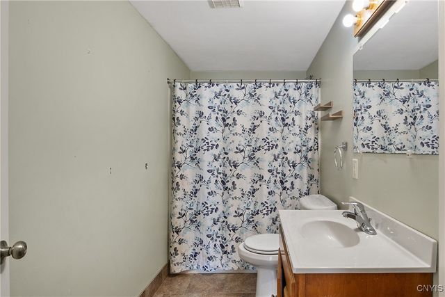 104 Tamarack Street, Salina, NY 13088