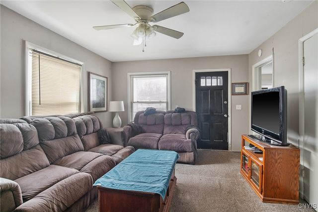 104 Tamarack Street, Salina, NY 13088