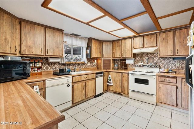 5373 S WALKER Road, Prescott, AZ 86303