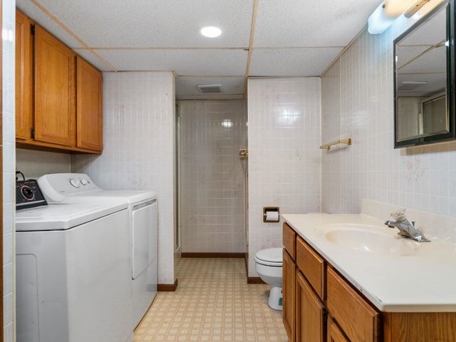 1800 Fairfield Drive, Green Lake Twp, MI 49637