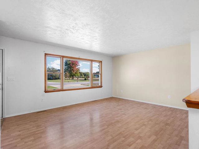 1800 Fairfield Drive, Green Lake Twp, MI 49637