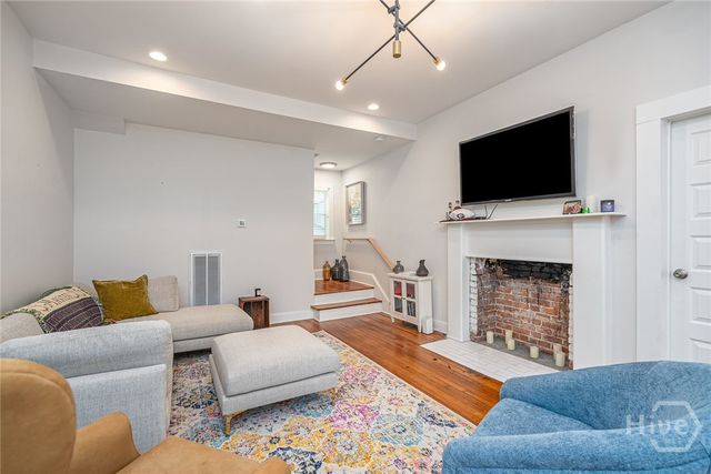 1204 E 33rd Street, Savannah, GA 31404