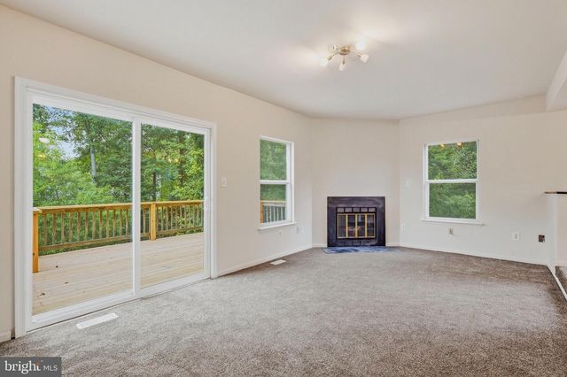 327 WOODSIDE PL, Waldorf, MD 20601