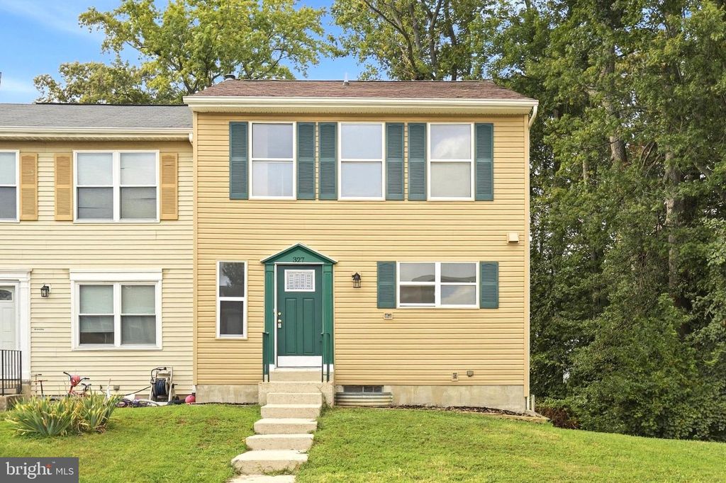 327 WOODSIDE PL, Waldorf, MD 20601