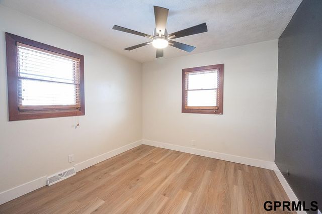 421 Haverford Drive, Lincoln, NE 68510