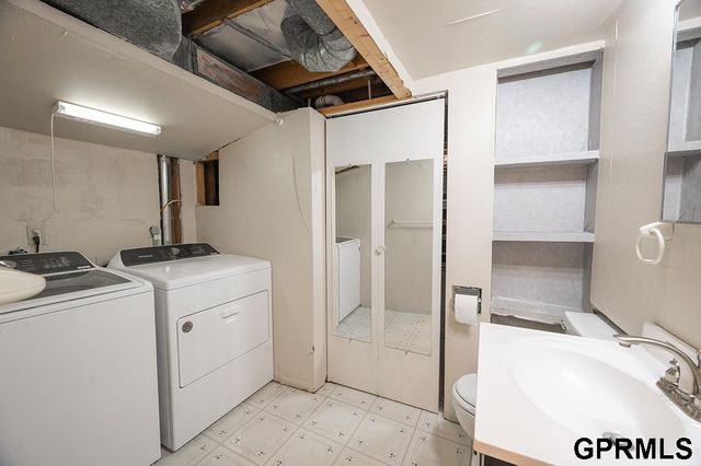 421 Haverford Drive, Lincoln, NE 68510