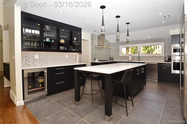 3885 Oakland Drive, Bloomfield Hills, MI 48301