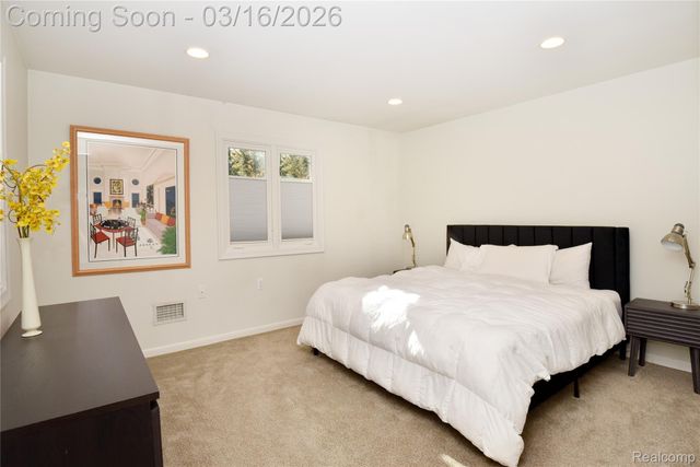 3885 Oakland Drive, Bloomfield Hills, MI 48301