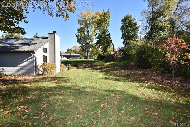 3885 Oakland Drive, Bloomfield Hills, MI 48301