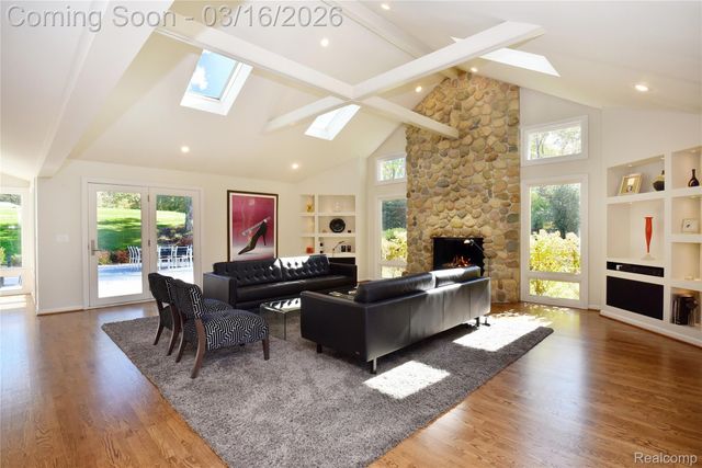 3885 Oakland Drive, Bloomfield Hills, MI 48301